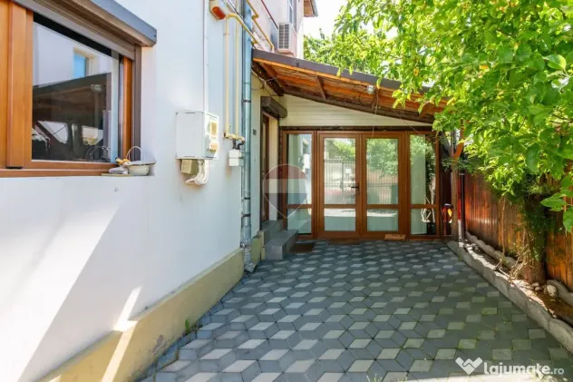 Apartament 4 camere in vila Turda | Basarab Metrou | curt...