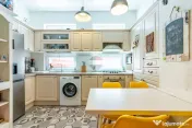 Apartament 4 camere in vila Turda | Basarab Metrou | curt...