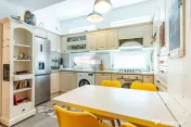 Apartament 4 camere in vila Turda | Basarab Metrou | curt...