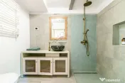 Apartament 4 camere in vila Turda | Basarab Metrou | curt...