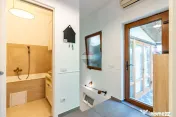 Apartament 4 camere in vila Turda | Basarab Metrou | curt...