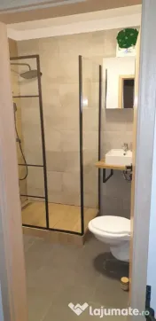 Apartament 3 camere , 71 mp ,Zona Teilor, Floresti 