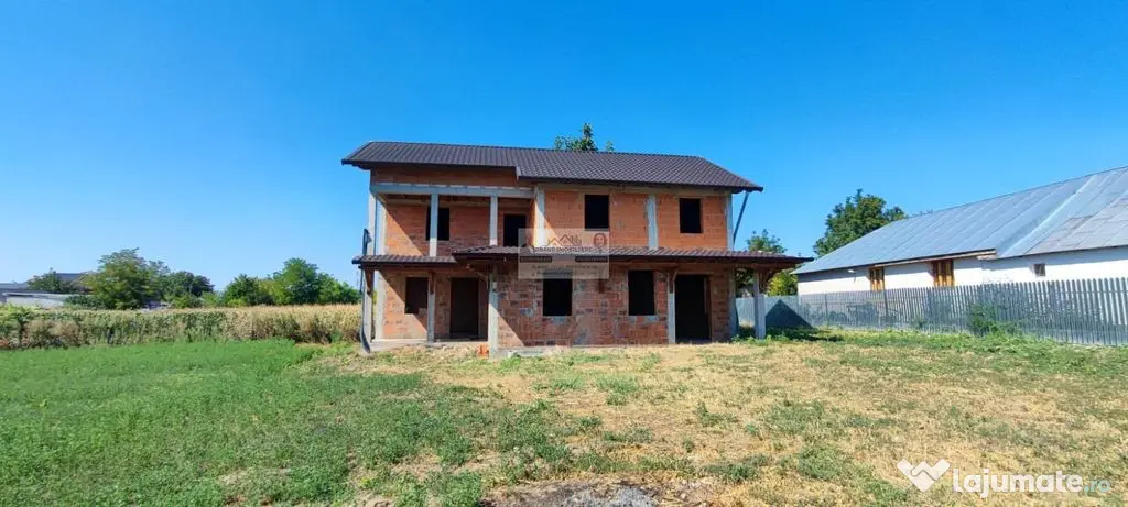Vila la rosu Draganesti/Tecuci/Galati