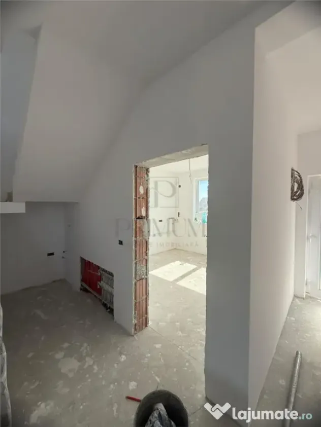 MOSNITA NOUA - 4 CAMERE - BUCATARIE INCHISA - LIVING SPATIOS