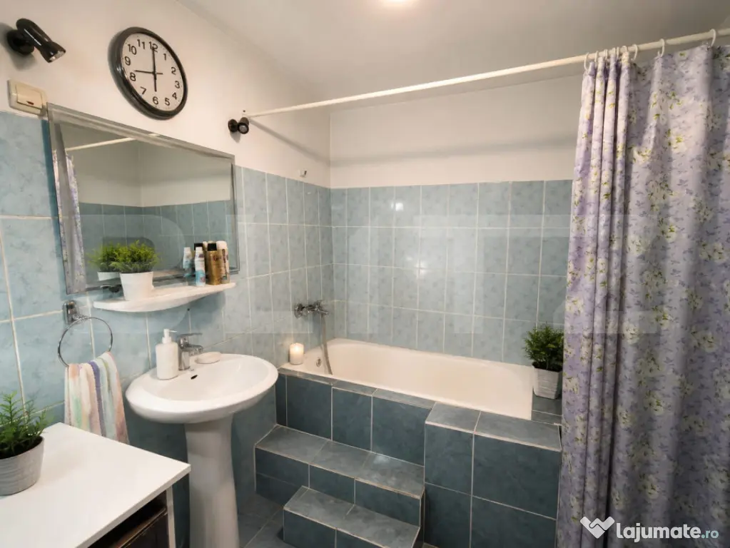 Casă P+M , spatioasa, 140 mpu și 559 mp teren, in Romanest