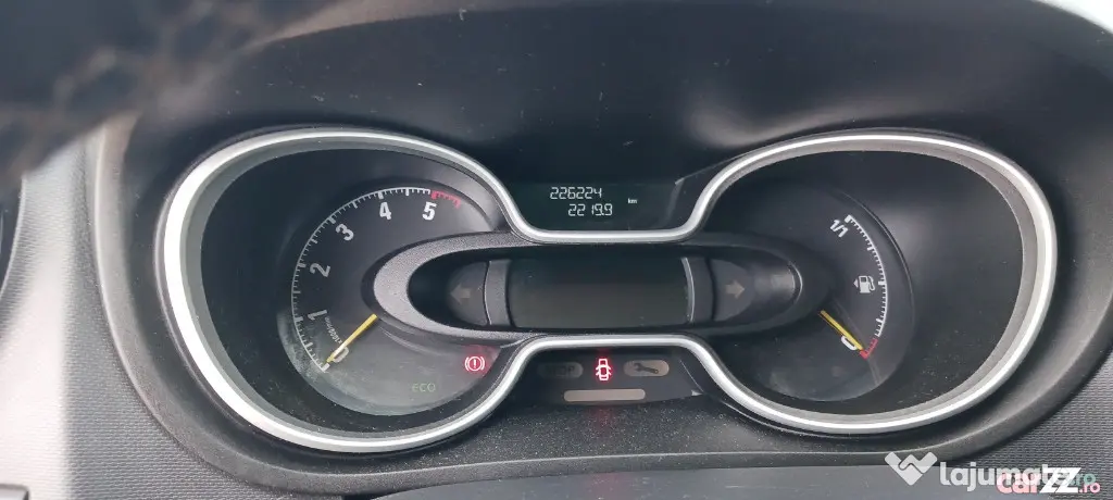 Opel Vivaro 8+1 locuri