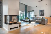 Casă individuală de vânzare, 243 mp, zona Terra 