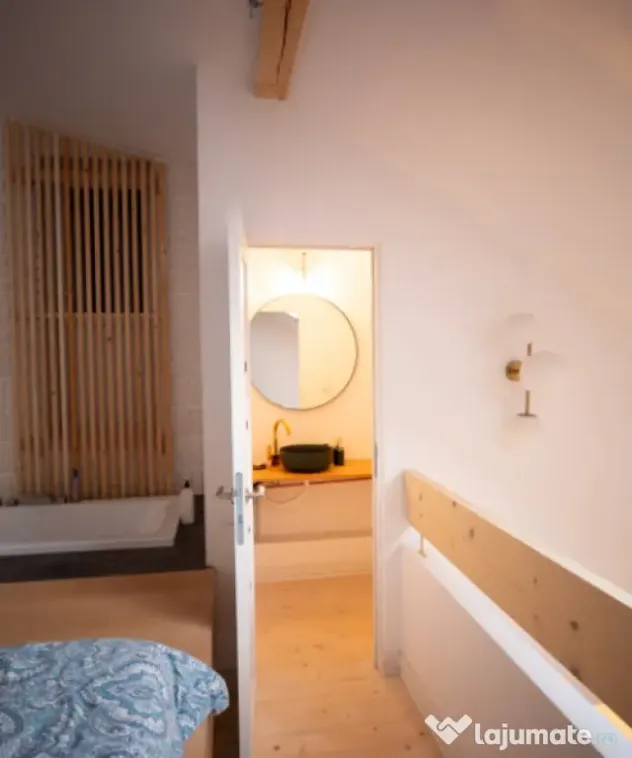 Apartament la curte comuna, 3 camere, 76MP, superfinisat, zo