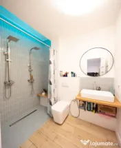 Apartament la curte comuna, 3 camere, 76MP, superfinisat, zo