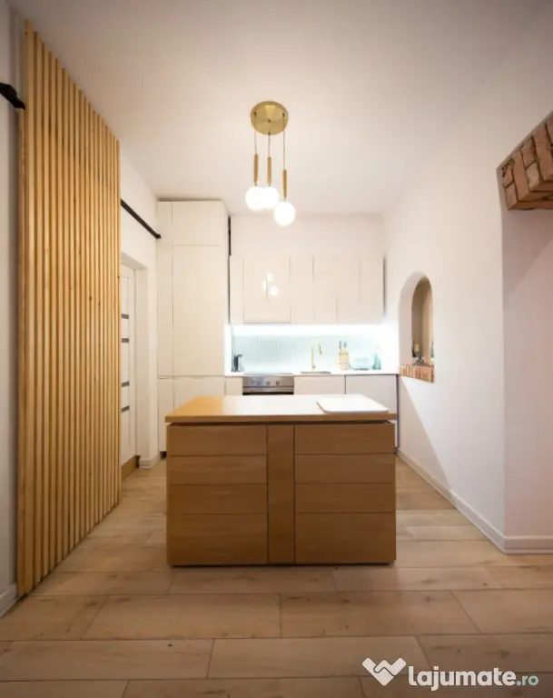 Apartament la curte comuna, 3 camere, 76MP, superfinisat, zo