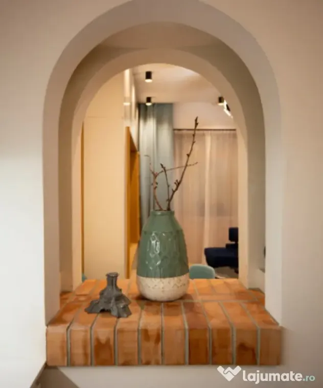 Apartament la curte comuna, 3 camere, 76MP, superfinisat, zo
