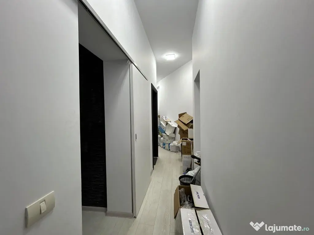 Apartament 4 camere | Birou | Mântuleasa – Universitate
