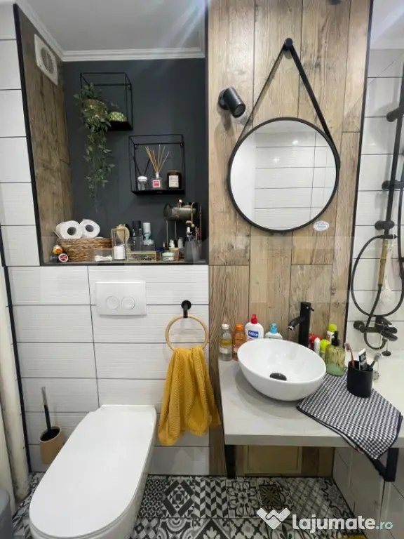 Apartament modern cu 3 camere | etaj 3/4 | zonă excelentă