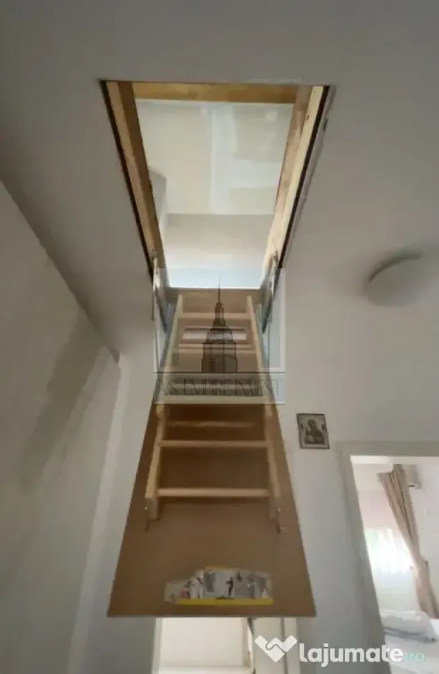 De vânzare casă înșiruită/ zona Sanpetru