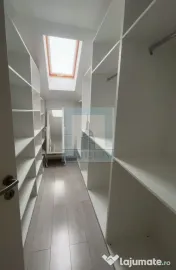 De vânzare casă înșiruită/ zona Sanpetru