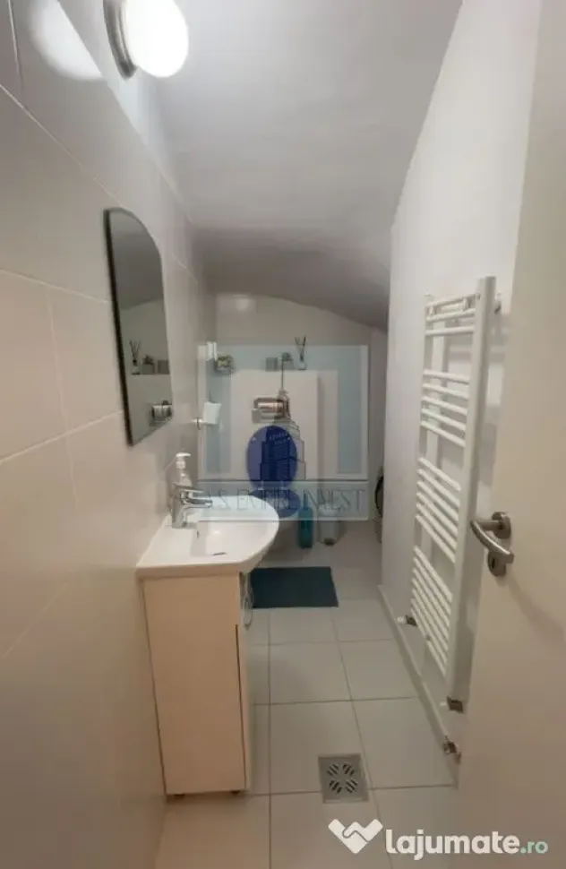 De vânzare casă înșiruită/ zona Sanpetru