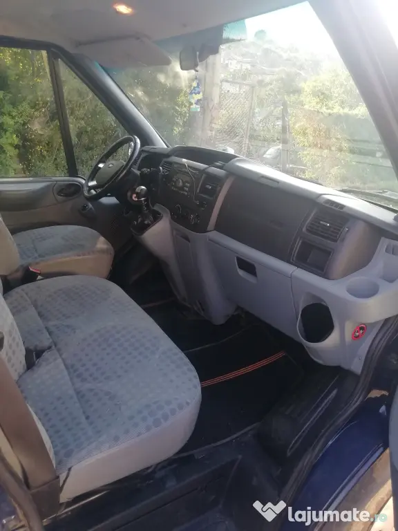 Ford transit 2011