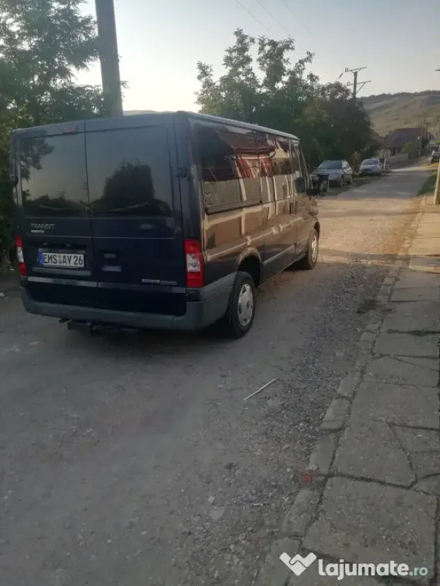 Ford transit 2011