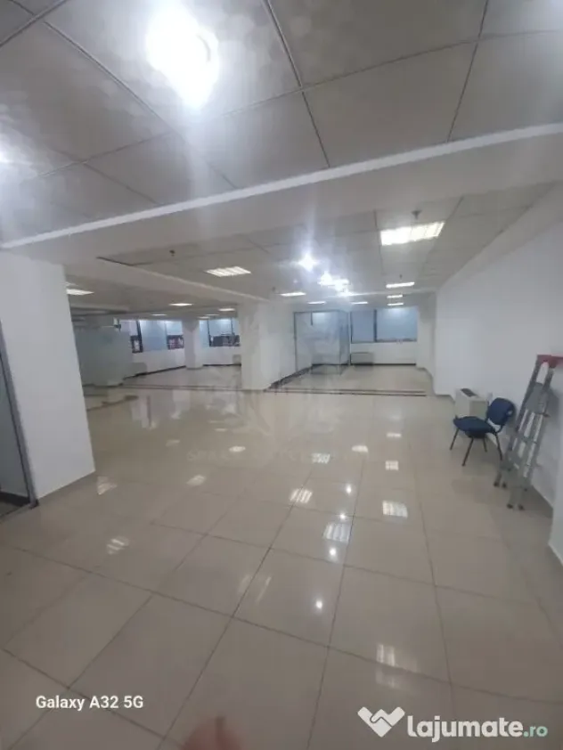 SPATII COMERCIALE /BIROURI//CLINICA// WEST MALL