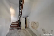 Apartament casa, 3 camere, ultracentral, Izvorul Rece 