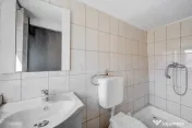 Apartament casa, 3 camere, ultracentral, Izvorul Rece 