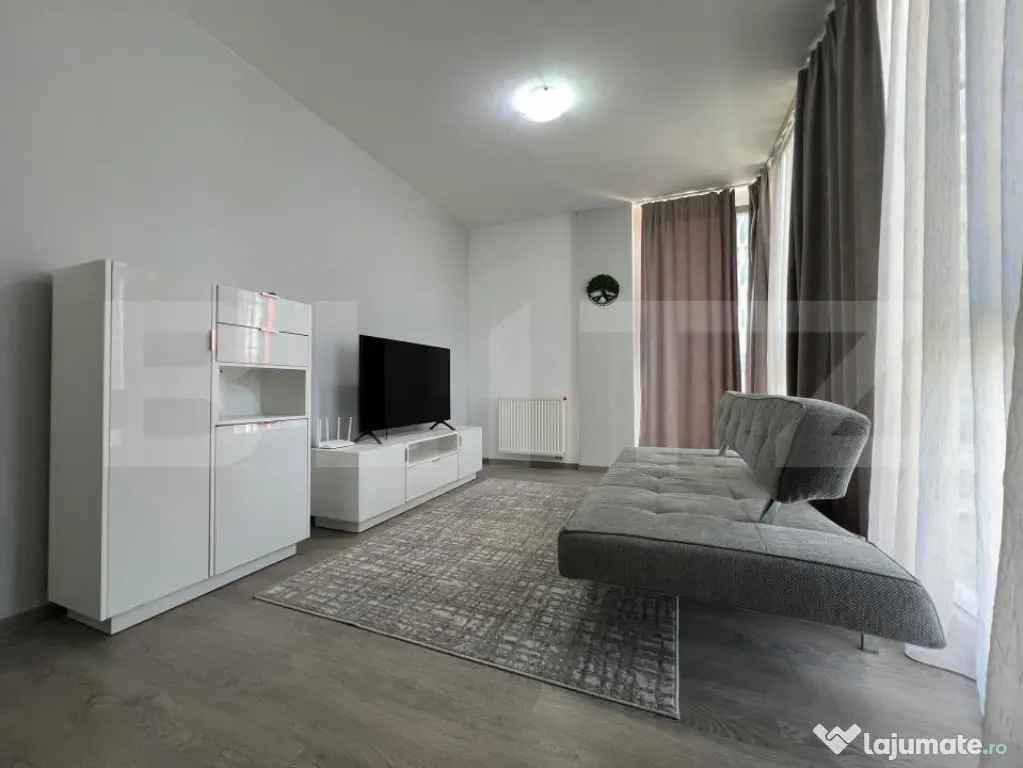 Apartament cu 2 camere de închiriat — Zonă Centrală, bl