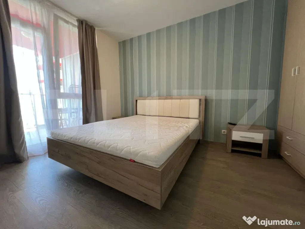 Apartament cu 2 camere de închiriat — Zonă Centrală, bl