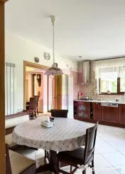 Vila P+1+M incojurata de o oaza de liniste si verdeata Br... 