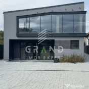 DE ÎNCHIRIAT–Spațiu Comercial/Birouri/Clinică–162 mp 