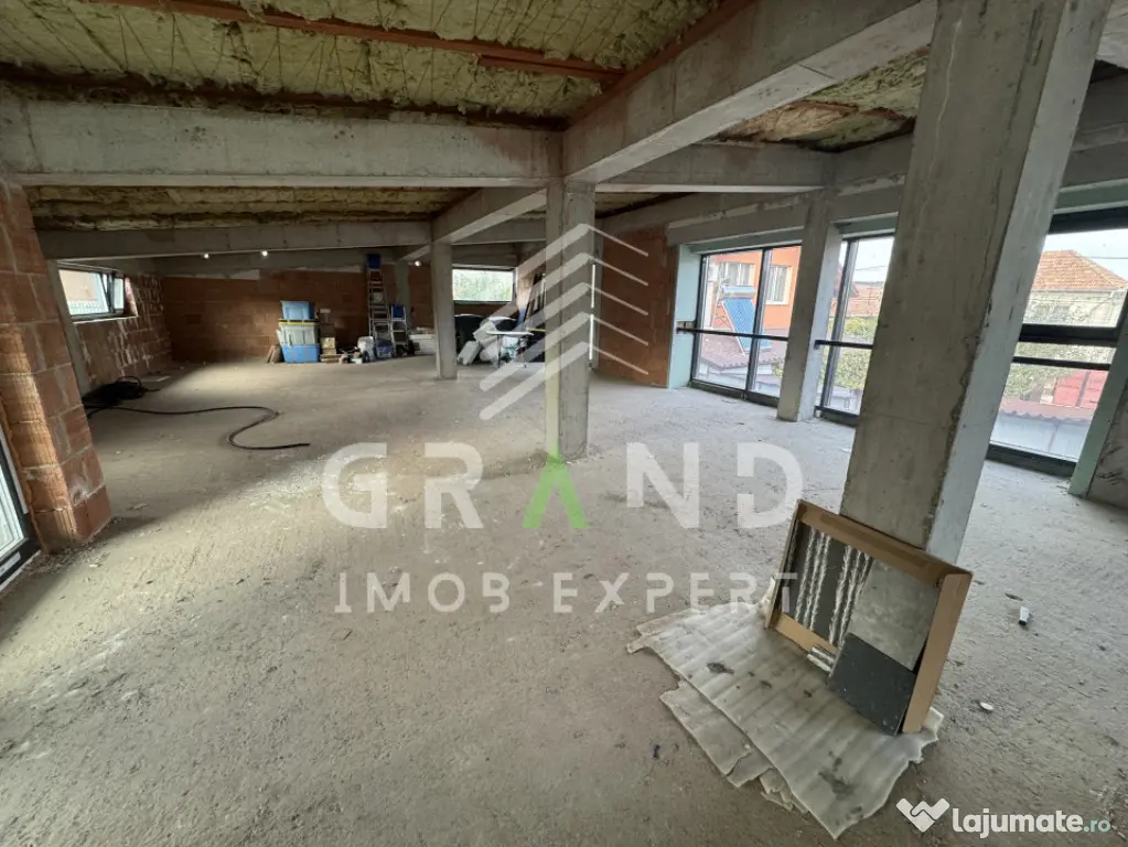 DE ÎNCHIRIAT–Spațiu Comercial/Birouri/Clinică–162 mp