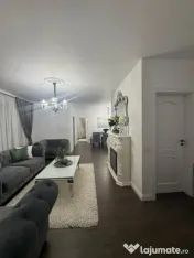 Vand apartament 3camere 80 mp+balcon 5mp zona Vivo