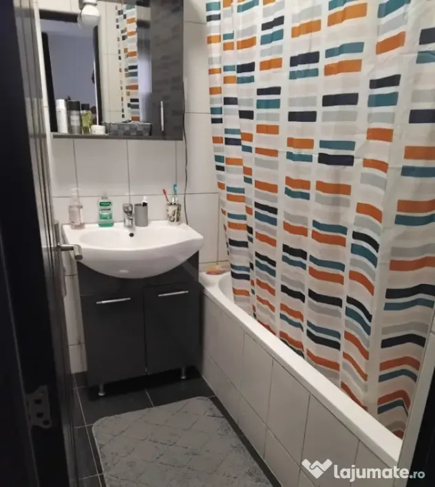 Apartament 2 camere 56mp+balcon 4mp zona Vivo