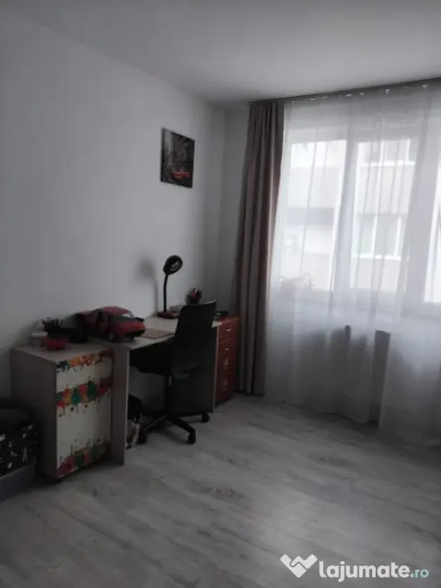 Apartament 2 camere 56mp+balcon 4mp zona Vivo