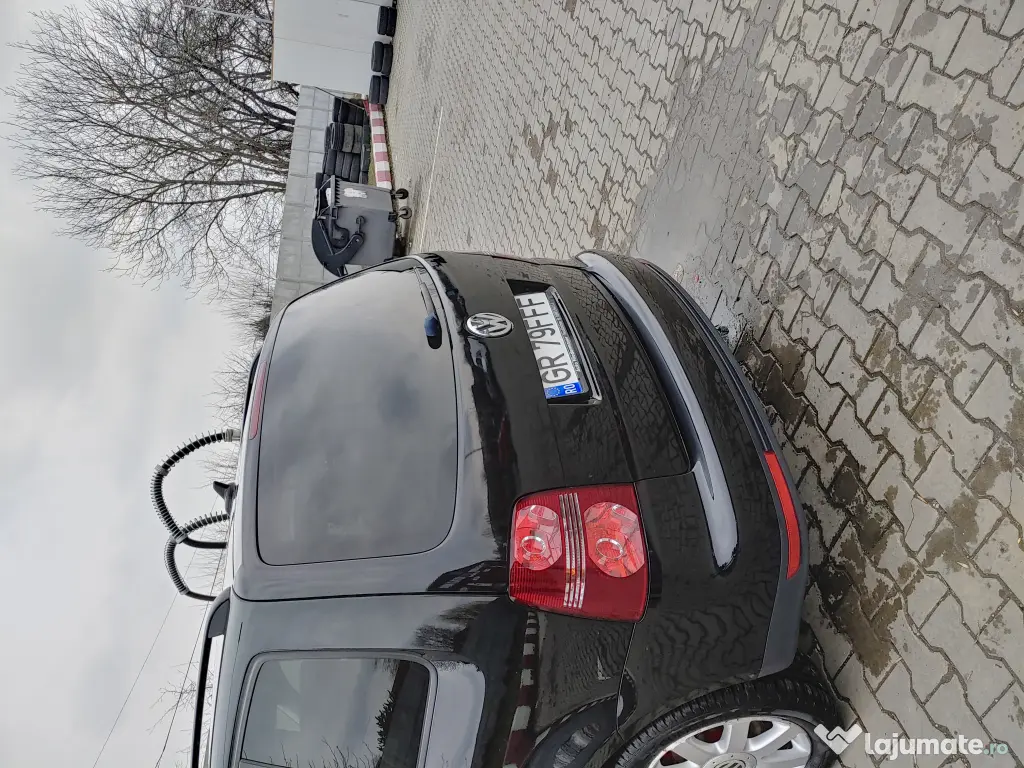 Vînd VW Touran