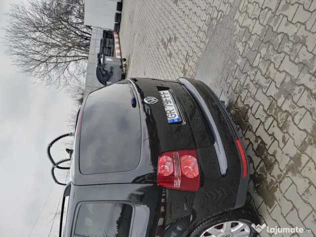 Vînd VW Touran