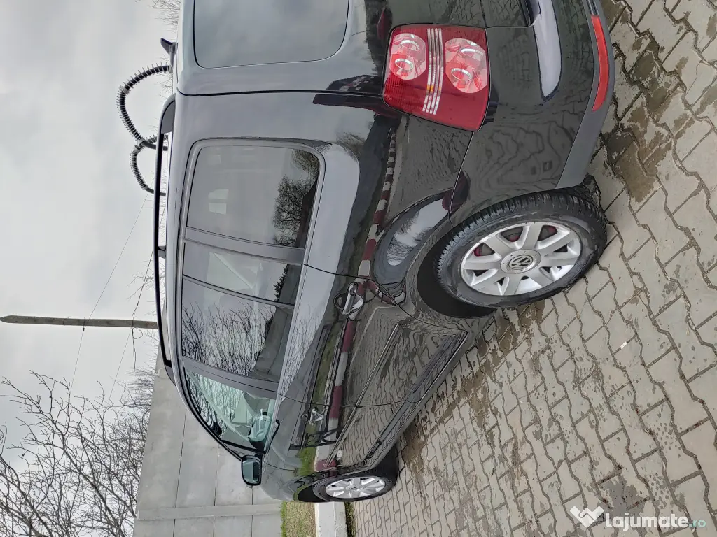 Vînd VW Touran