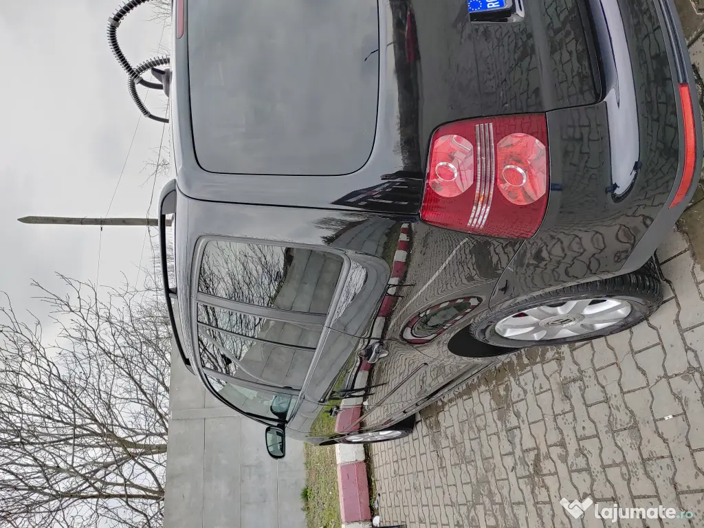 Vînd VW Touran