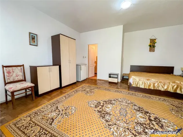FILM! Vila pe 7 camere: servicii rezidential turism, in Co
