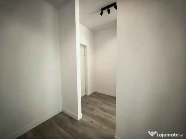 Apartament 3C 58 mp etaj intermediar + parcare Silk Distrikt