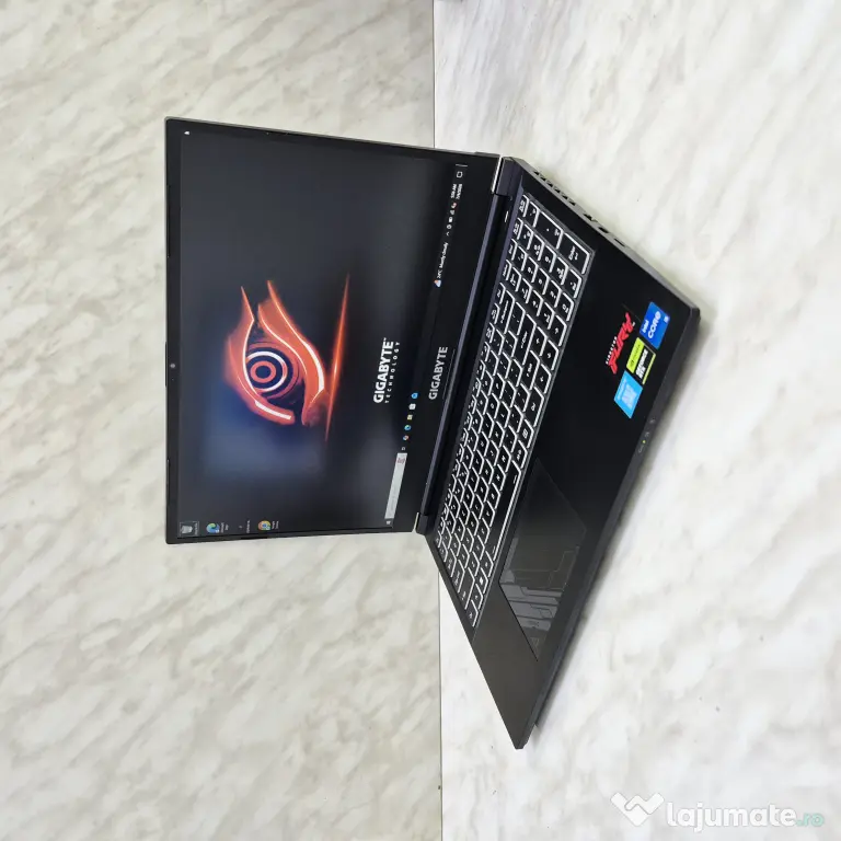 Laptop Gaming Gigabyte G5 i5-12500H 8GB, 512GB SSD GeForce RTX 4050 6GB