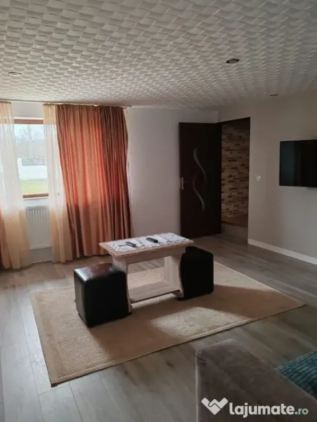 Casa parter+mansarda si teren in Lipovat, Vaslui