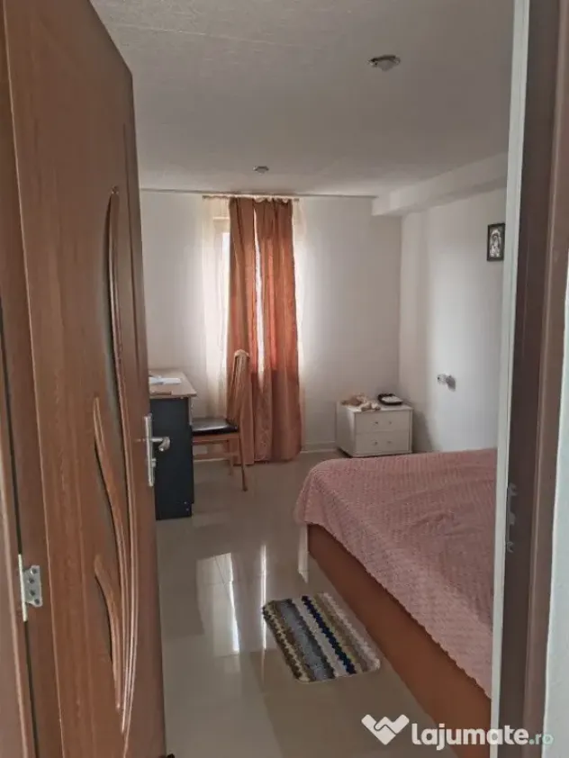 Casa parter+mansarda si teren in Lipovat, Vaslui