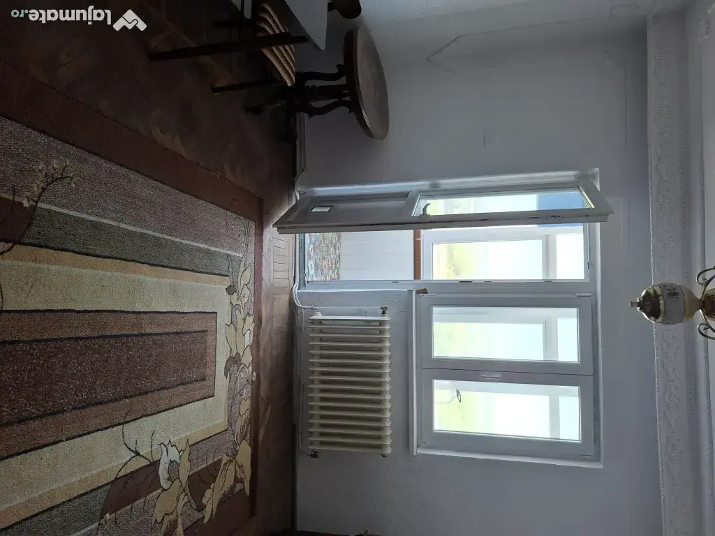 De Vânzare: Apartament 2 Camere Decomandat – Zona Primăverii, Botoșani