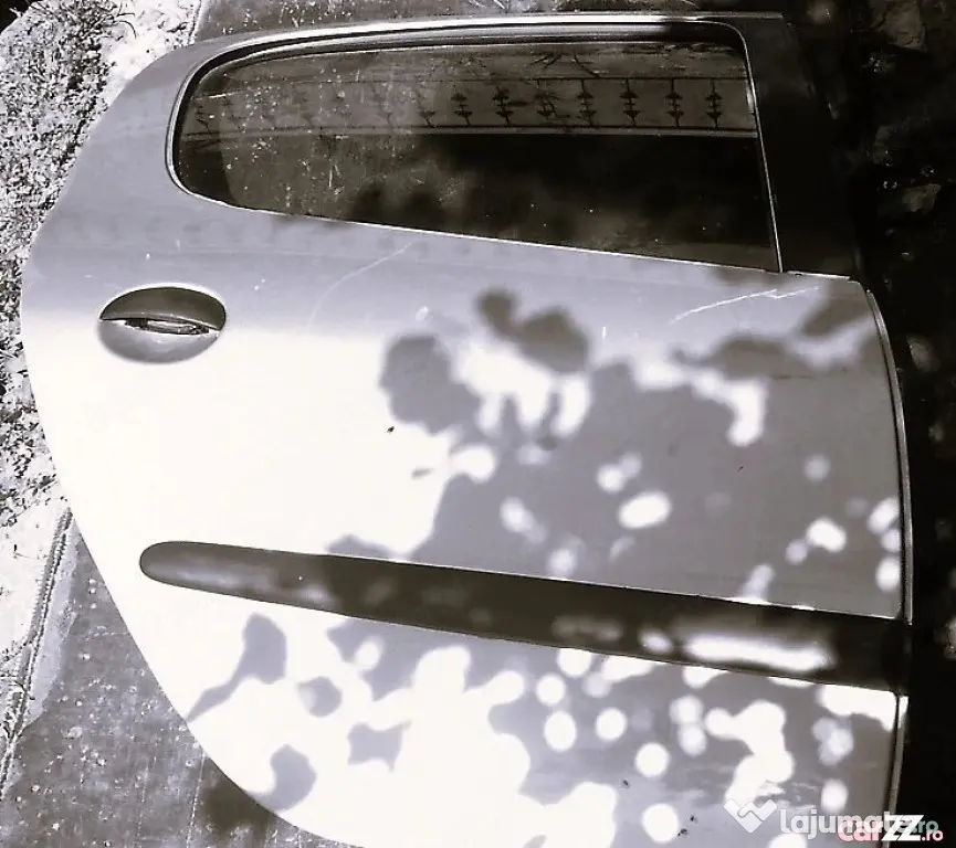 Usa portiera de Peugeot 206 din 1998-2012