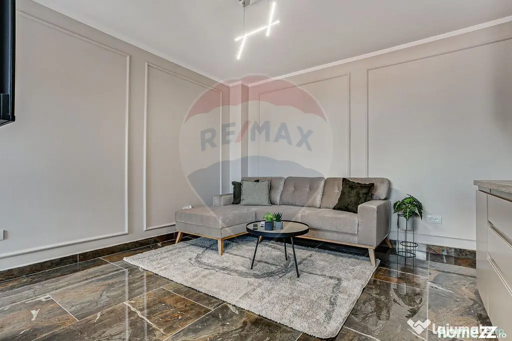 Apartament modern cu 3 camere de închiriat, bloc nou, Co...
