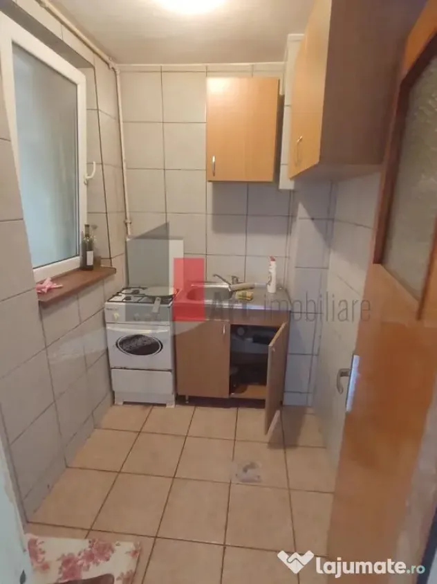 Vânzare apartament decomandat 2 camere - Metrou Lujerului