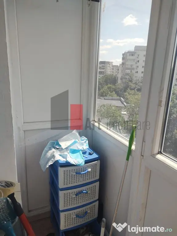 Vânzare apartament decomandat 2 camere - Metrou Lujerului