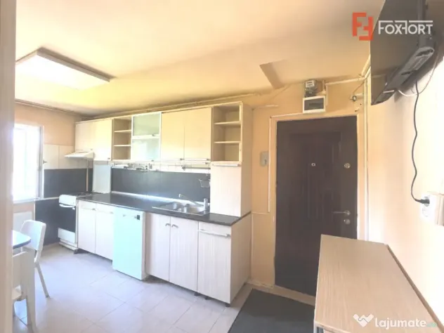 COMISION 0 % Apartament cu 3 camere, 65 mp, zona Dambovita