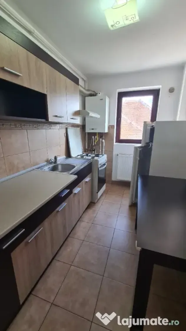 Oferim spre inchiriere garsoniera in Curtea de Arges