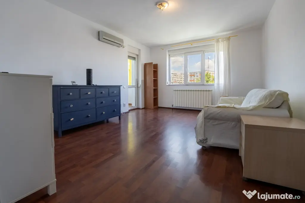 DOROBANȚI – POLONĂ, 4 CAMERE, 231 MP TOTAL, GARAJ, COMIS